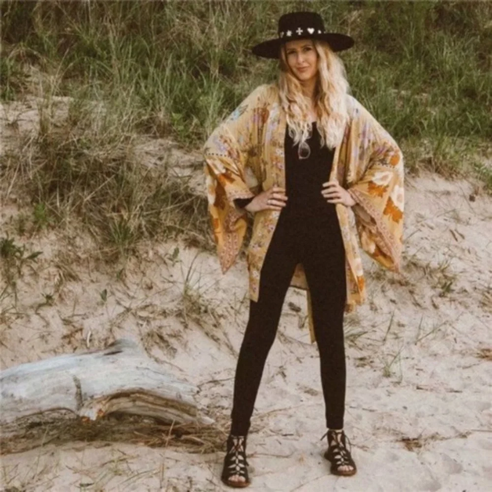 Boho Floral Print Belted Short Kimono Cover up - Picture 4 of 7